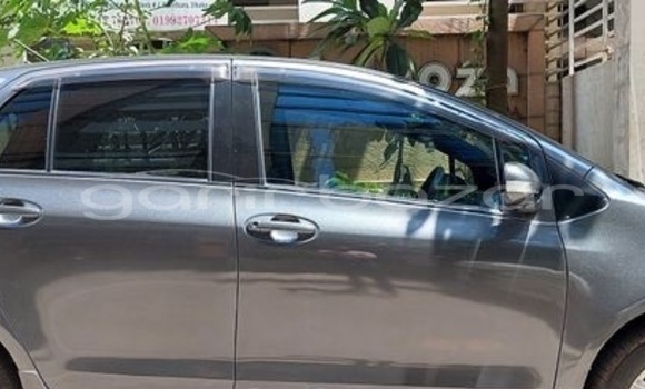 Buy Used 2010 Toyota Vitz in Dhaka, Dhaka Buy Used 2010 Toyota Vitz in Dhaka, Dhaka