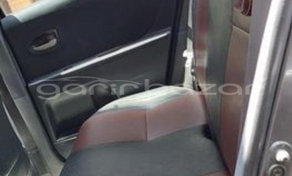 Buy Used 2010 Toyota Vitz in Dhaka, Dhaka Buy Used 2010 Toyota Vitz in Dhaka, Dhaka