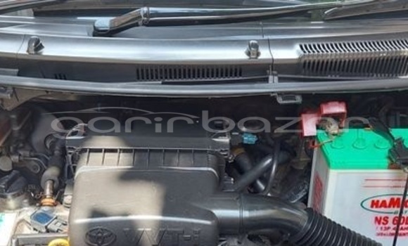 Buy Used 2010 Toyota Vitz in Dhaka, Dhaka Buy Used 2010 Toyota Vitz in Dhaka, Dhaka