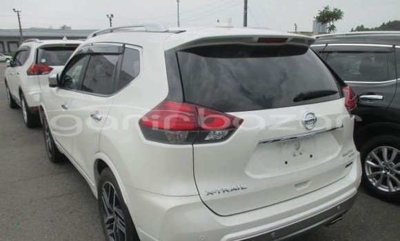 Buy Import 2017 Nissan X-Trail in Dhaka, Dhaka Buy Import 2017 Nissan X-Trail in Dhaka, Dhaka