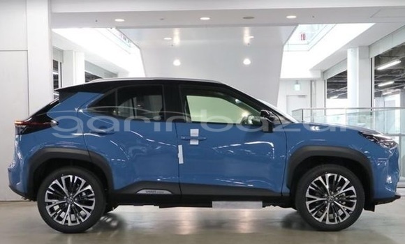 Buy Import 2020 Toyota Yaris in Dhaka, Dhaka Buy Import 2020 Toyota Yaris in Dhaka, Dhaka