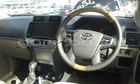 Buy Import 2022 Toyota Land Cruiser Prado in Dhaka, Dhaka Buy Import 2022 Toyota Land Cruiser Prado in Dhaka, Dhaka
