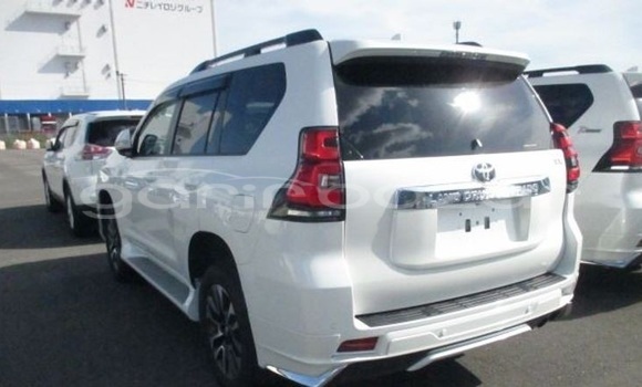 Buy Import 2022 Toyota Land Cruiser Prado in Dhaka, Dhaka Buy Import 2022 Toyota Land Cruiser Prado in Dhaka, Dhaka
