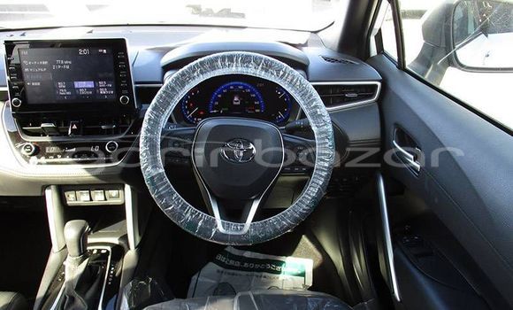 কেনা নতুন Toyota Corolla Cross White গাড়ী মধ্যে ঢাকা মধ্যে Dhaka কেনা নতুন Toyota Corolla Cross White গাড়ী মধ্যে ঢাকা মধ্যে Dhaka