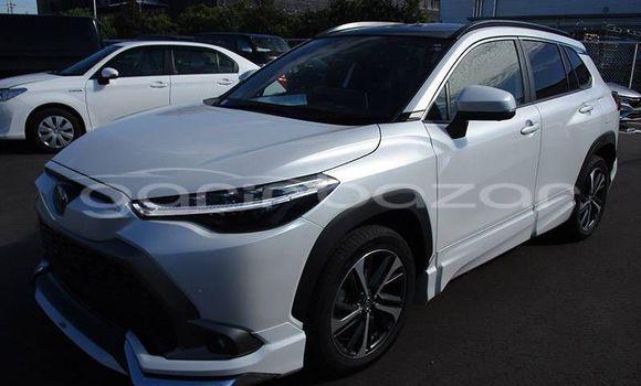 কেনা নতুন Toyota Corolla Cross White গাড়ী মধ্যে ঢাকা মধ্যে Dhaka কেনা নতুন Toyota Corolla Cross White গাড়ী মধ্যে ঢাকা মধ্যে Dhaka