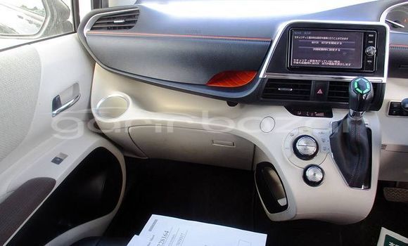 কেনা নতুন Toyota Sienta Black গাড়ী মধ্যে ঢাকা মধ্যে Dhaka কেনা নতুন Toyota Sienta Black গাড়ী মধ্যে ঢাকা মধ্যে Dhaka