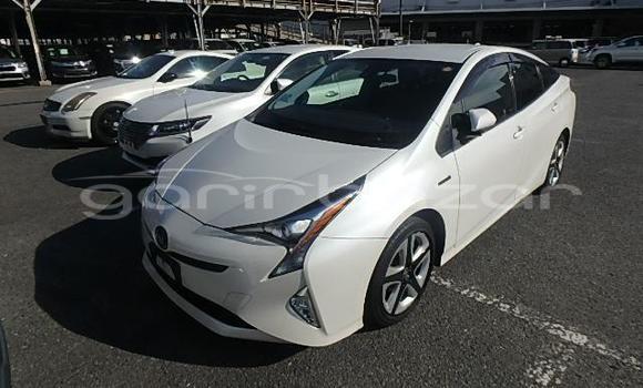 Buy New 2017 Toyota Prius in Dhaka, Dhaka