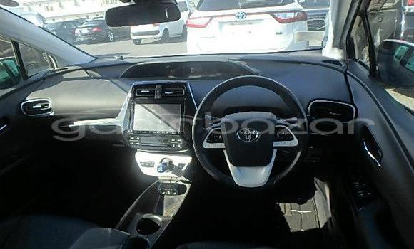 কেনা নতুন Toyota Prius White গাড়ী মধ্যে ঢাকা মধ্যে Dhaka কেনা নতুন Toyota Prius White গাড়ী মধ্যে ঢাকা মধ্যে Dhaka