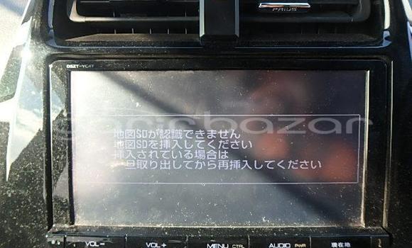 কেনা নতুন Toyota Prius White গাড়ী মধ্যে ঢাকা মধ্যে Dhaka কেনা নতুন Toyota Prius White গাড়ী মধ্যে ঢাকা মধ্যে Dhaka