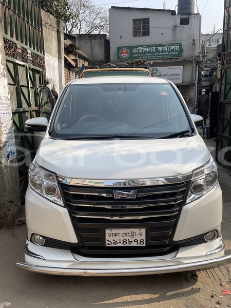 Big with watermark toyota noah dhaka dhaka 6152