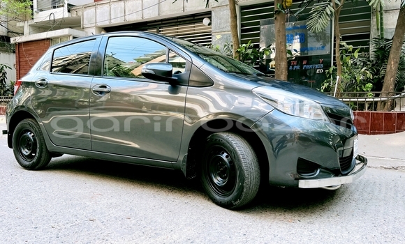 Buy Used 2011 Toyota Vitz in Dhaka, Dhaka Buy Used 2011 Toyota Vitz in Dhaka, Dhaka