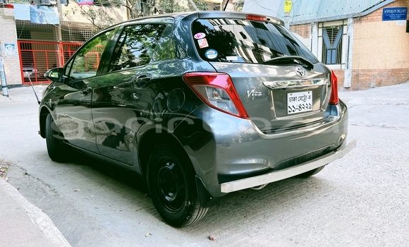 Buy Used 2011 Toyota Vitz in Dhaka, Dhaka Buy Used 2011 Toyota Vitz in Dhaka, Dhaka