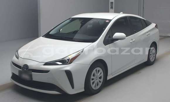 Buy New 2020 Toyota prius in Dhaka, Dhaka