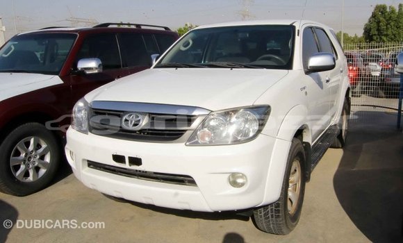 কেনা আমদানি Toyota Fortuner White গাড়ী মধ্যে ইম্পোর্ট - দুবাই মধ্যে Bandarban কেনা আমদানি Toyota Fortuner White গাড়ী মধ্যে ইম্পোর্ট - দুবাই মধ্যে Bandarban