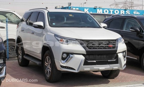কেনা আমদানি Toyota Fortuner White গাড়ী মধ্যে ইম্পোর্ট - দুবাই মধ্যে Bandarban কেনা আমদানি Toyota Fortuner White গাড়ী মধ্যে ইম্পোর্ট - দুবাই মধ্যে Bandarban