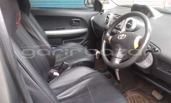 Buy Used 2004 Toyota IST in Dhaka, Dhaka Buy Used 2004 Toyota IST in Dhaka, Dhaka