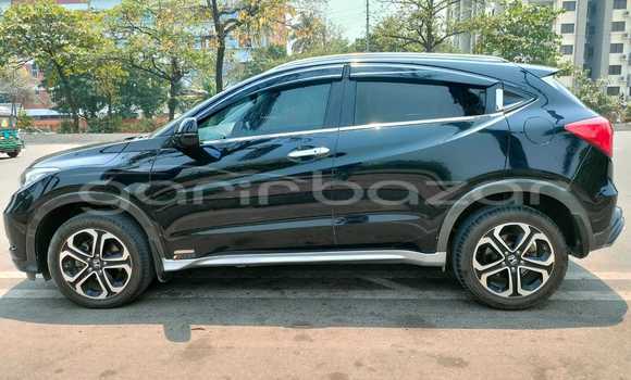 Buy Used 2014 Honda Vezel in Dhaka, Dhaka Buy Used 2014 Honda Vezel in Dhaka, Dhaka