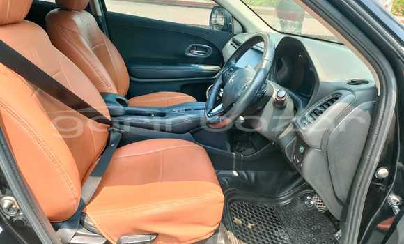 Buy Used 2014 Honda Vezel in Dhaka, Dhaka Buy Used 2014 Honda Vezel in Dhaka, Dhaka