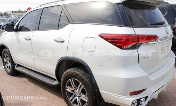 কেনা আমদানি Toyota Fortuner White গাড়ী মধ্যে ইম্পোর্ট - দুবাই মধ্যে Bandarban কেনা আমদানি Toyota Fortuner White গাড়ী মধ্যে ইম্পোর্ট - দুবাই মধ্যে Bandarban