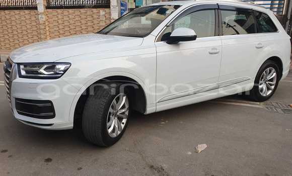 Buy Used 2017 Audi Q7 in Dhaka, Dhaka Buy Used 2017 Audi Q7 in Dhaka, Dhaka