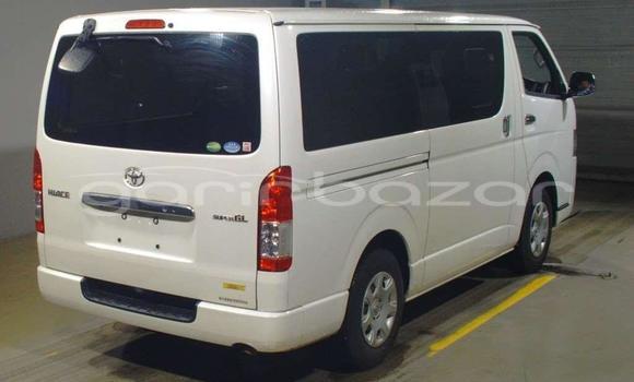 Buy New 2018 Toyota Hiace in Dhaka, Dhaka Buy New 2018 Toyota Hiace in Dhaka, Dhaka
