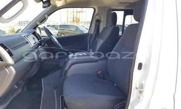 Buy New 2018 Toyota Hiace in Dhaka, Dhaka Buy New 2018 Toyota Hiace in Dhaka, Dhaka