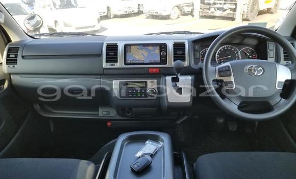 Buy New 2018 Toyota Hiace in Dhaka, Dhaka Buy New 2018 Toyota Hiace in Dhaka, Dhaka