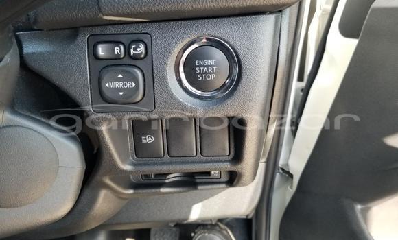 Buy New 2018 Toyota Hiace in Dhaka, Dhaka Buy New 2018 Toyota Hiace in Dhaka, Dhaka