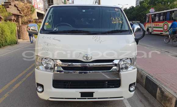 Buy New 2018 Toyota Hiace in Dhaka, Dhaka