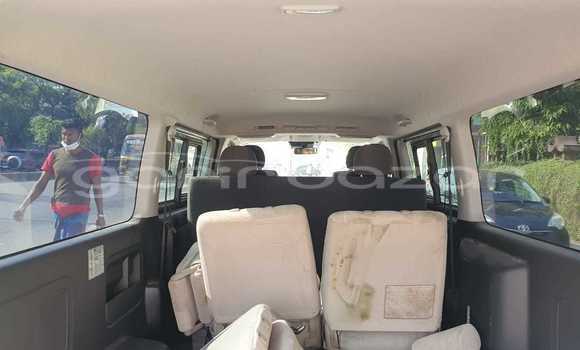 Buy New 2018 Toyota Hiace in Dhaka, Dhaka Buy New 2018 Toyota Hiace in Dhaka, Dhaka