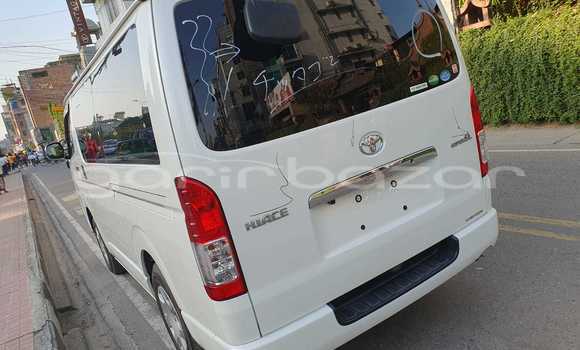 Buy New 2018 Toyota Hiace in Dhaka, Dhaka Buy New 2018 Toyota Hiace in Dhaka, Dhaka
