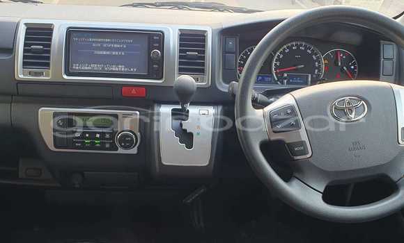 Buy New 2018 Toyota Hiace in Dhaka, Dhaka Buy New 2018 Toyota Hiace in Dhaka, Dhaka