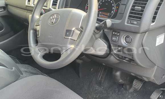 Buy New 2018 Toyota Hiace in Dhaka, Dhaka Buy New 2018 Toyota Hiace in Dhaka, Dhaka