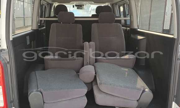 Buy New 2018 Toyota Hiace in Dhaka, Dhaka Buy New 2018 Toyota Hiace in Dhaka, Dhaka