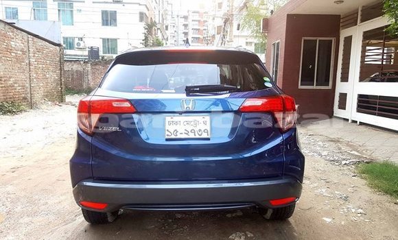 Buy Used 2014 Honda Vezel in Dhaka, Dhaka Buy Used 2014 Honda Vezel in Dhaka, Dhaka