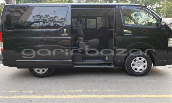 Buy New 2018 Toyota Hiace in Dhaka, Dhaka Buy New 2018 Toyota Hiace in Dhaka, Dhaka