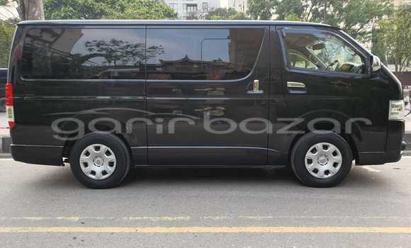 Buy New 2018 Toyota Hiace in Dhaka, Dhaka Buy New 2018 Toyota Hiace in Dhaka, Dhaka