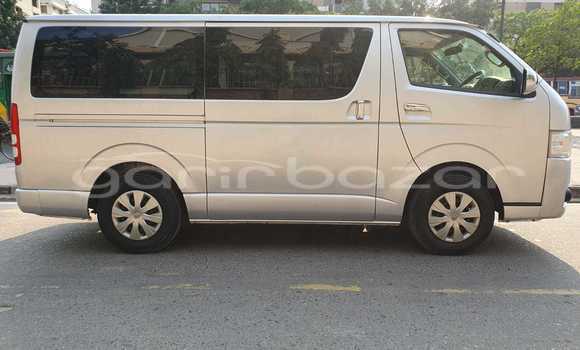 Buy New 2017 Toyota Hiace in Dhaka, Dhaka Buy New 2017 Toyota Hiace in Dhaka, Dhaka