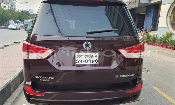 Buy Used 2014 SsangYong Stavic in Dhaka, Dhaka Buy Used 2014 SsangYong Stavic in Dhaka, Dhaka