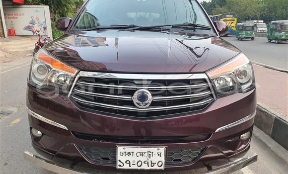 Buy Used 2014 SsangYong Stavic in Dhaka, Dhaka Buy Used 2014 SsangYong Stavic in Dhaka, Dhaka