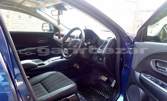 Buy Used 2014 Honda Vezel in Dhaka, Dhaka Buy Used 2014 Honda Vezel in Dhaka, Dhaka