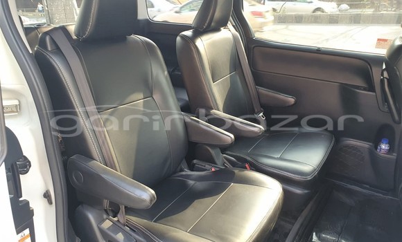 Buy Used 2017 Toyota Noah in Dhaka, Dhaka Buy Used 2017 Toyota Noah in Dhaka, Dhaka