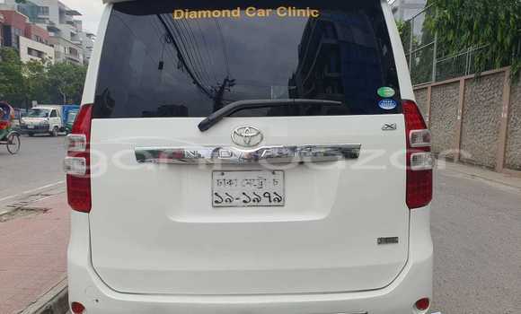 Buy Used 2012 Toyota Noah in Dhaka, Dhaka Buy Used 2012 Toyota Noah in Dhaka, Dhaka