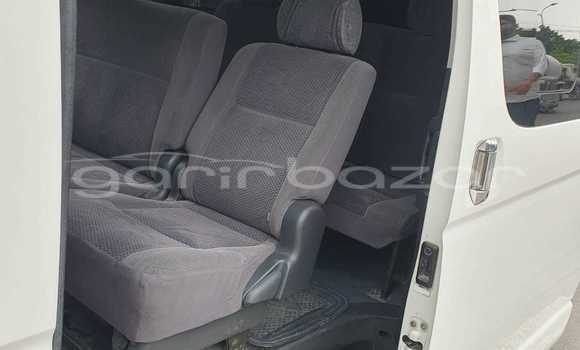 Buy Used 2017 Toyota Hiace in Dhaka, Dhaka Buy Used 2017 Toyota Hiace in Dhaka, Dhaka