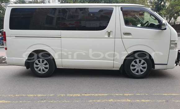 Buy Used 2017 Toyota Hiace in Dhaka, Dhaka Buy Used 2017 Toyota Hiace in Dhaka, Dhaka
