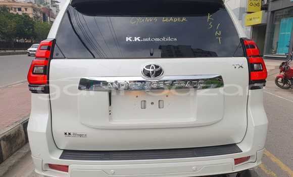 কেনা নতুন Toyota Land Cruiser Prado Other গাড়ী মধ্যে ঢাকা মধ্যে Dhaka কেনা নতুন Toyota Land Cruiser Prado Other গাড়ী মধ্যে ঢাকা মধ্যে Dhaka