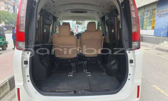 Buy Used 2014 Toyota Noah in Dhaka, Dhaka Buy Used 2014 Toyota Noah in Dhaka, Dhaka