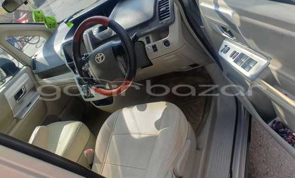 Buy Used 2011 Toyota Noah in Dhaka, Dhaka Buy Used 2011 Toyota Noah in Dhaka, Dhaka