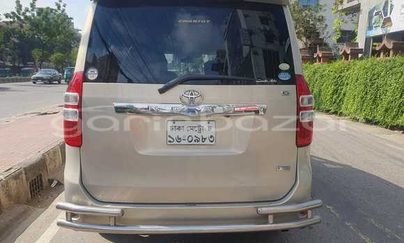 Buy Used 2011 Toyota Noah in Dhaka, Dhaka Buy Used 2011 Toyota Noah in Dhaka, Dhaka