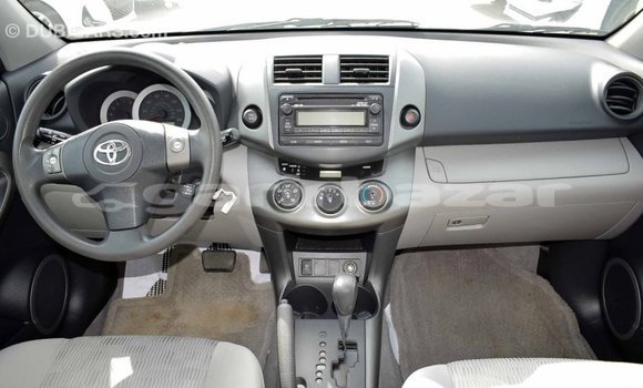 কেনা আমদানি Toyota HiAce White ট্রাক মধ্যে ইম্পোর্ট - দুবাই মধ্যে Bandarban কেনা আমদানি Toyota HiAce White ট্রাক মধ্যে ইম্পোর্ট - দুবাই মধ্যে Bandarban